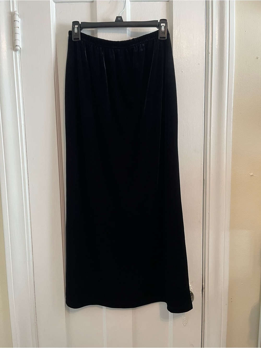 Y2K Black Velvet Stretchy M Maxi Skirt Witchy Goth Y2K Grunge